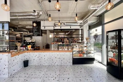 Patisserie Decadente photo 3